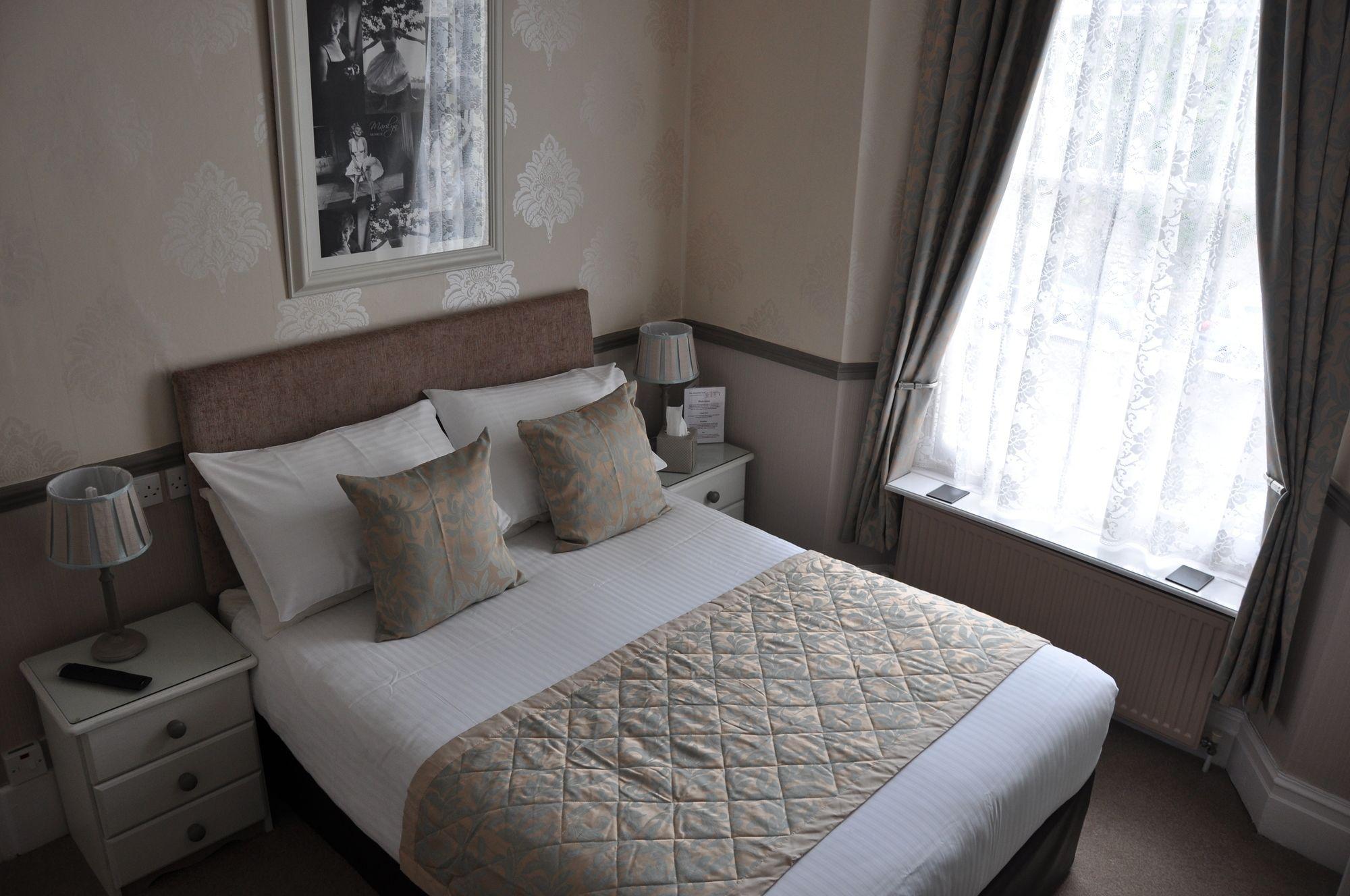 Abbeyfield Vintage Style Boutique B&B 토키 외부 사진